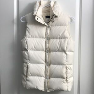 JCrew size xs ivory puffer vest